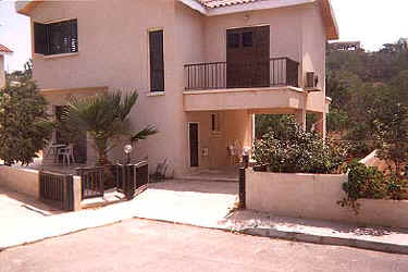 protaras house villa for sale or rent.JPG (27031 bytes)